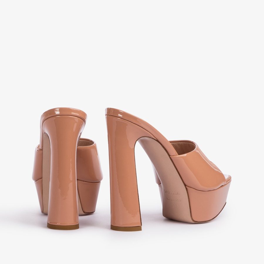 RESORT SANDAL 140 mm-Phard nude patent leather platform sandal - Image 3